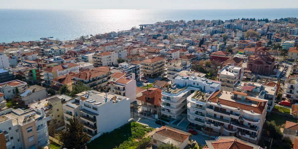 Πενταώροφη πολυκατοικία 